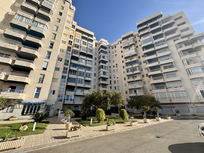 Image No.22-2 Bed Apartment for sale