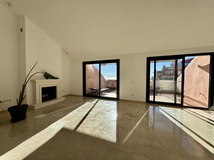 Image No.2-3 Bed Property for sale