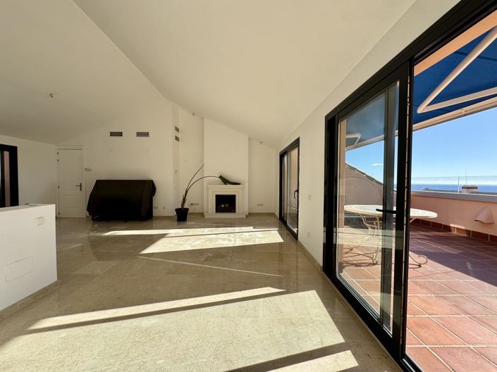 Image No.7-3 Bed Property for sale