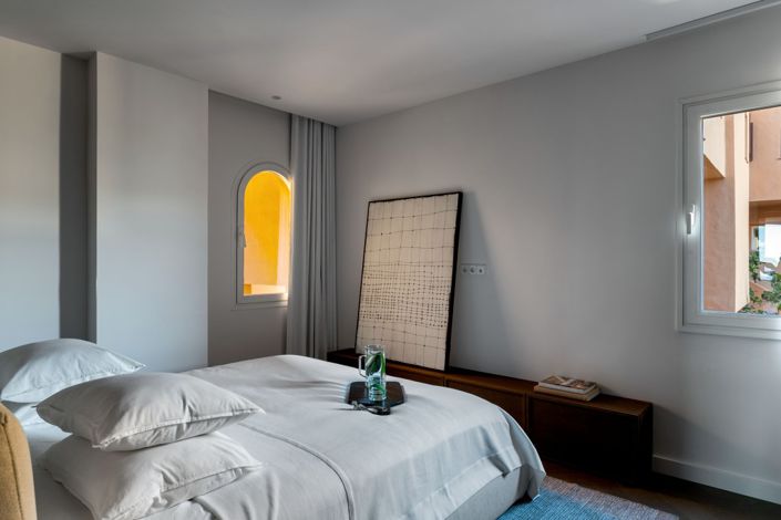 Image No.12-4 Bed Property for sale