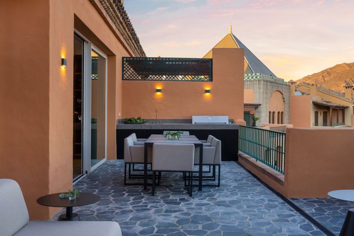 Image No.23-4 Bed Property for sale