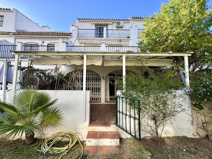 Image No.29-5 Bed Property for sale