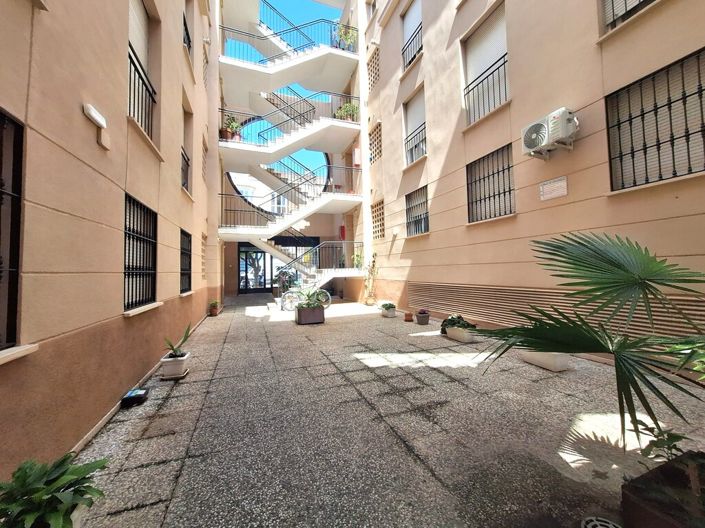 Image No.11-3 Bed Apartment for sale