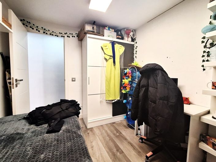 Image No.21-3 Bed Apartment for sale