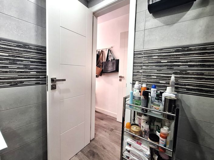 Image No.25-3 Bed Apartment for sale