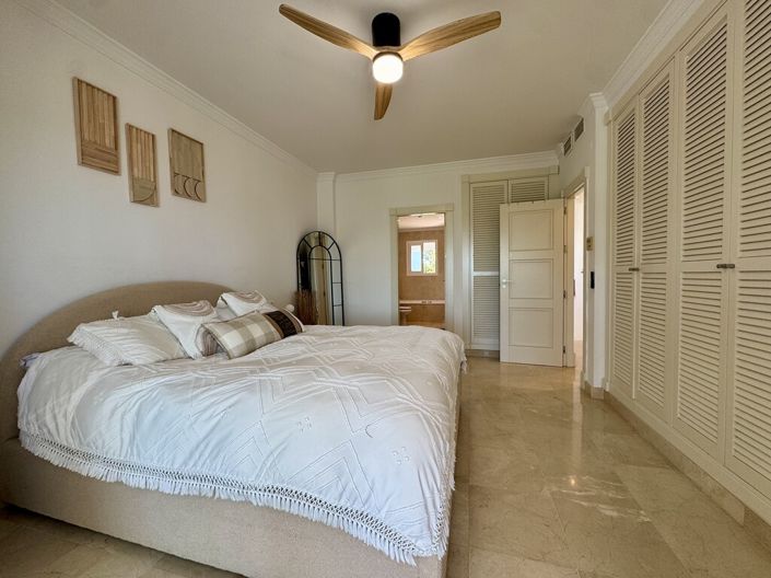 Image No.21-3 Bed Villa for sale