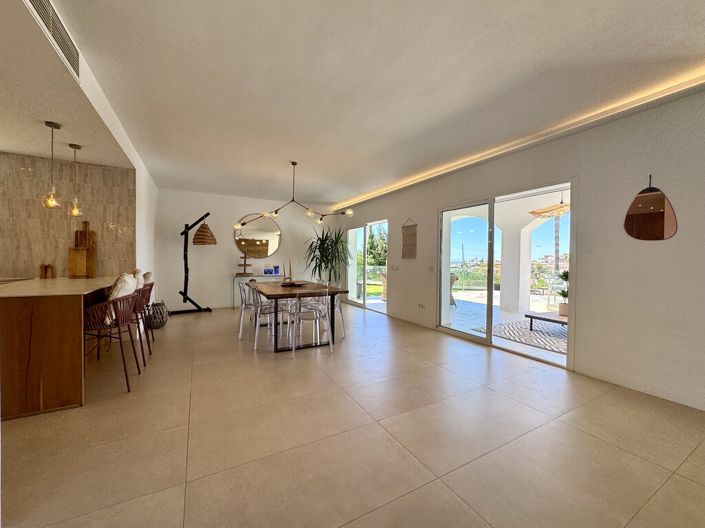 Image No.23-3 Bed Villa for sale