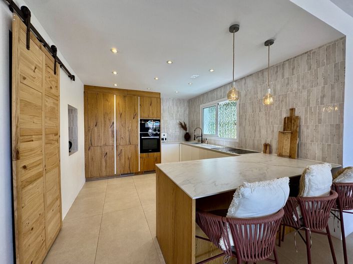 Image No.28-3 Bed Villa for sale