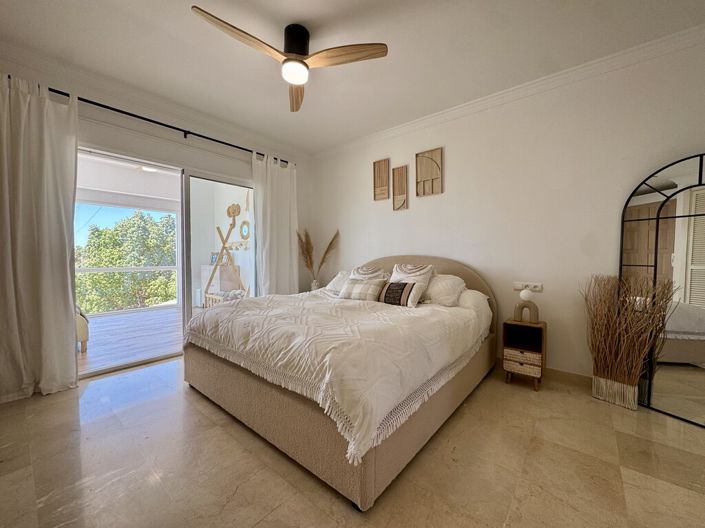 Image No.3-3 Bed Villa for sale