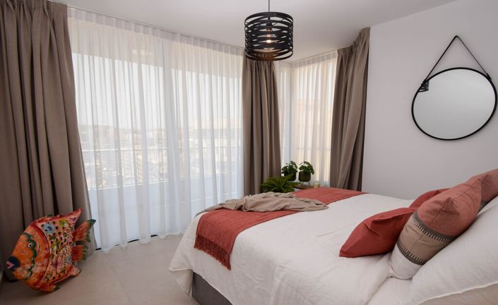 Image No.13-3 Bed Property for sale