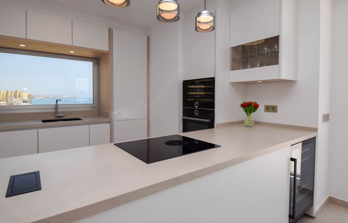 Image No.9-3 Bed Property for sale