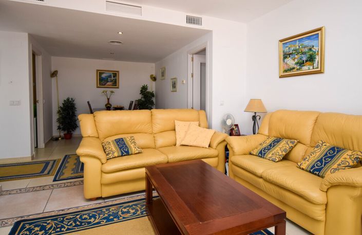 Image No.17-2 Bed Property for sale