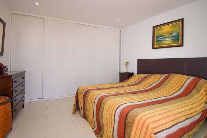 Image No.9-2 Bed Property for sale