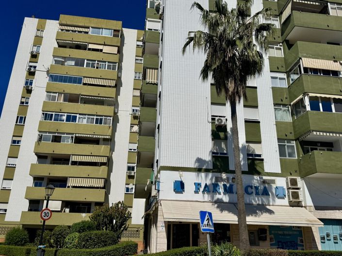 Image No.29-4 Bed Apartment for sale
