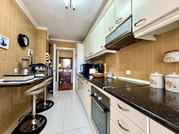 Image No.3-4 Bed Apartment for sale