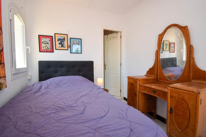 Image No.27-4 Bed Property for sale