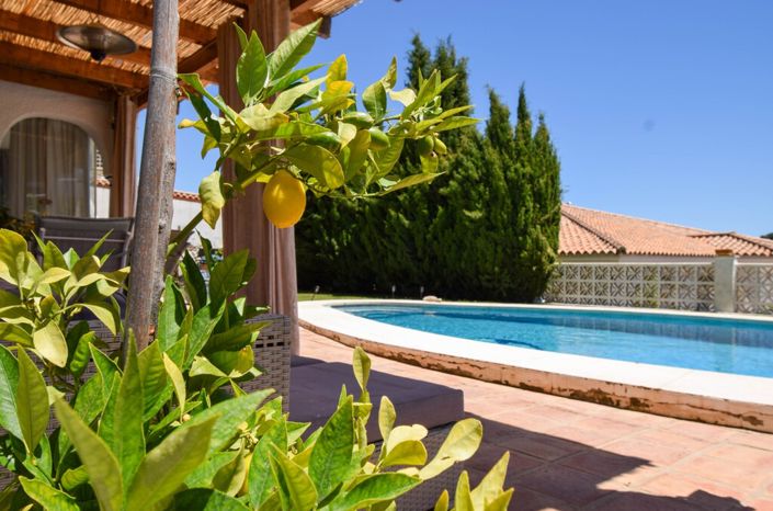 Image No.13-4 Bed Property for sale