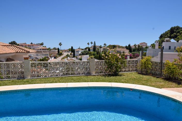 Image No.14-4 Bed Property for sale