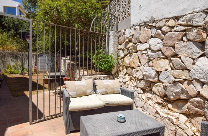 Image No.23-4 Bed Property for sale