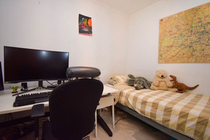 Image No.24-4 Bed Property for sale