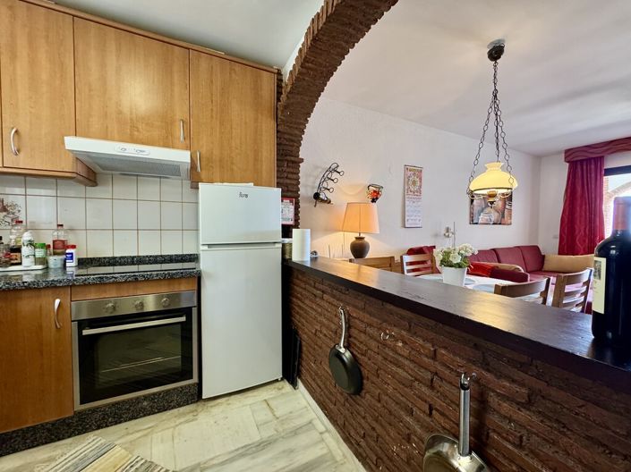 Image No.23-2 Bed Apartment for sale