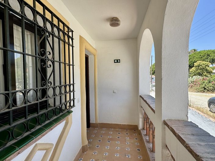 Image No.29-2 Bed Apartment for sale
