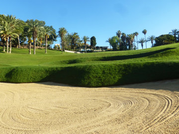 Hole-18-golf-torrequebrada-584x438