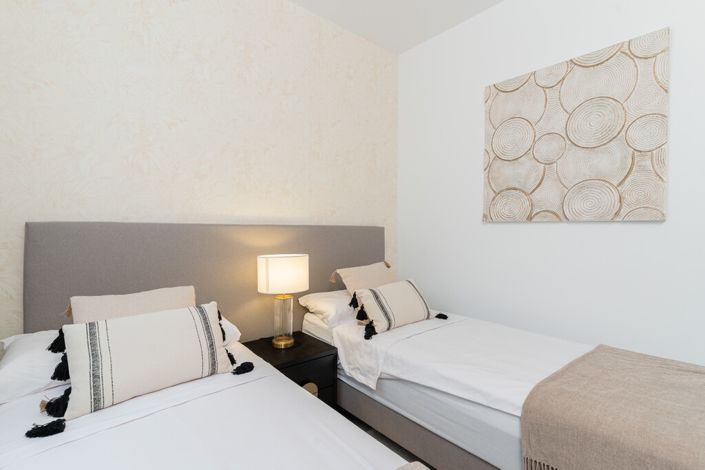Image No.19-2 Bed Apartment for sale