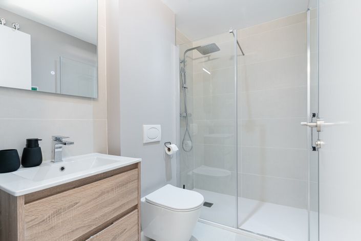 Image No.22-2 Bed Apartment for sale