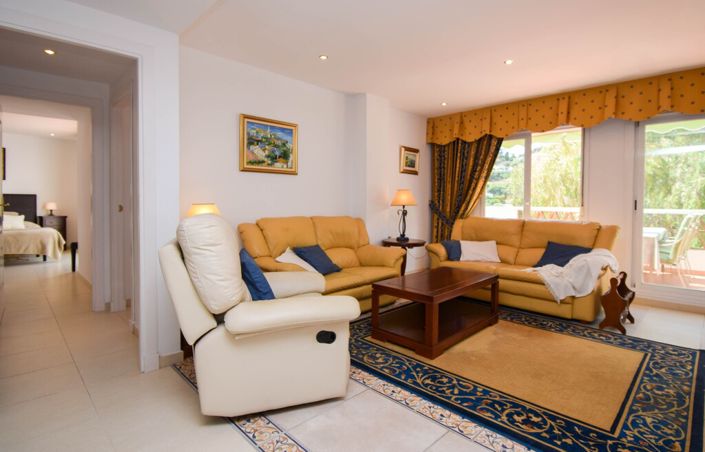 Image No.18-2 Bed Property for sale