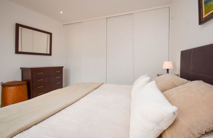 Image No.22-2 Bed Property for sale