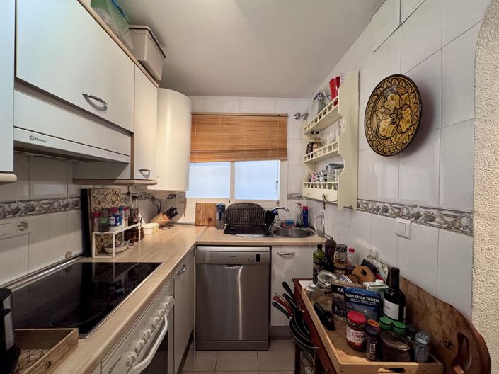 Image No.10-3 Bed Apartment for sale
