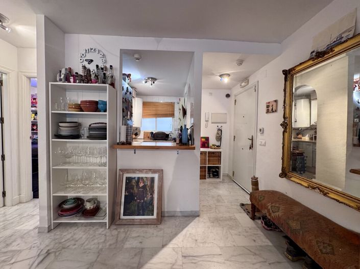 Image No.21-3 Bed Apartment for sale