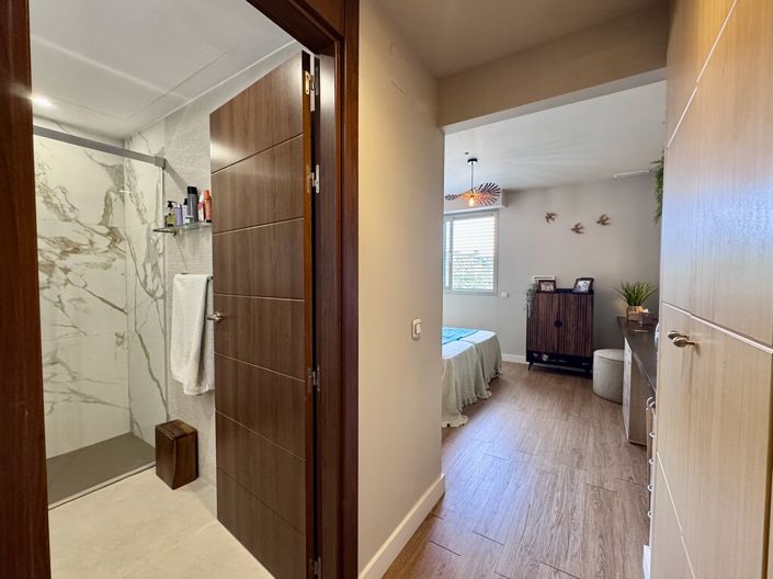Image No.23-2 Bed Apartment for sale
