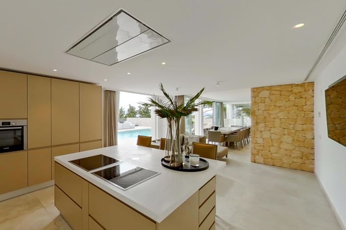 Image No.10-6 Bed Villa for sale