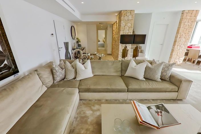 Image No.11-6 Bed Villa for sale