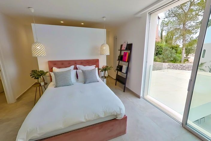 Image No.13-6 Bed Villa for sale