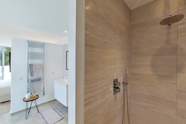 Image No.14-6 Bed Villa for sale