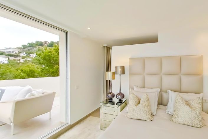 Image No.19-6 Bed Villa for sale