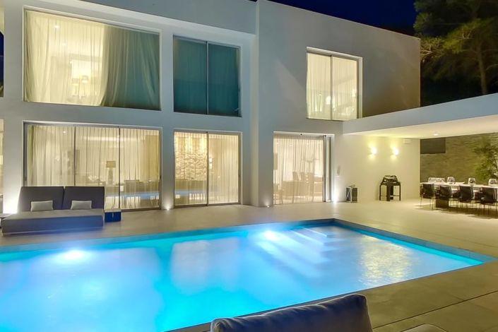 Image No.25-6 Bed Villa for sale