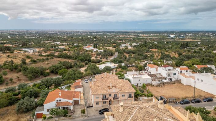 Image No.12-3 Bed Apartment for sale