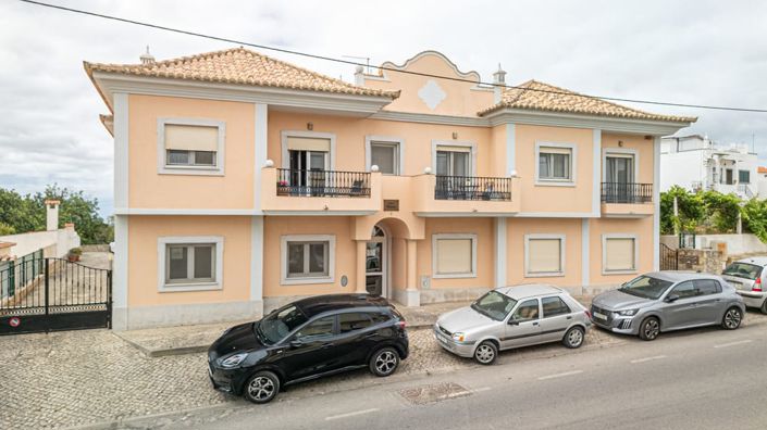 Image No.14-3 Bed Apartment for sale