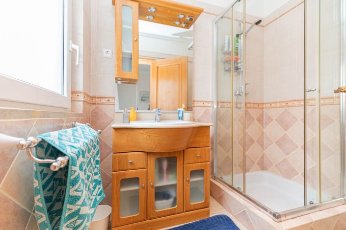 Image No.9-3 Bed Apartment for sale