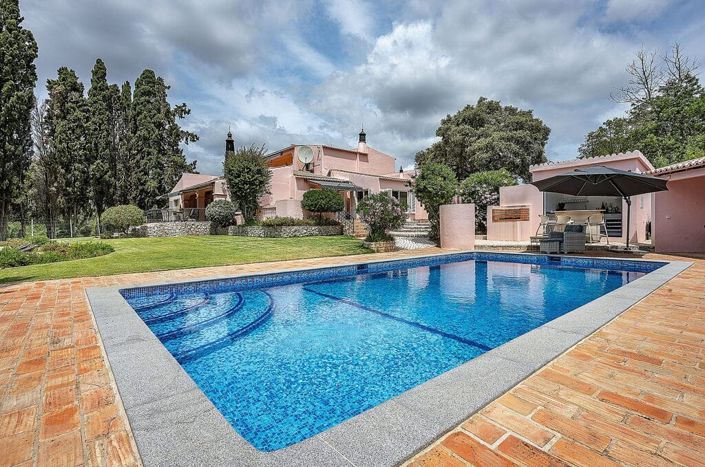 Image No.2-5 Bed Villa for sale