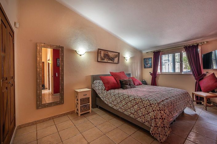 Image No.27-5 Bed Villa for sale