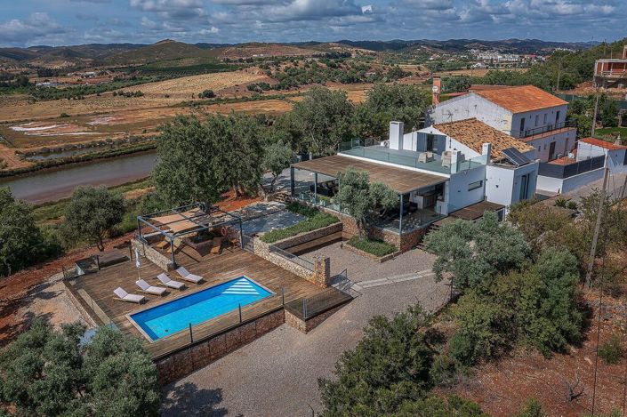 Image No.1-3 Bed Villa for sale