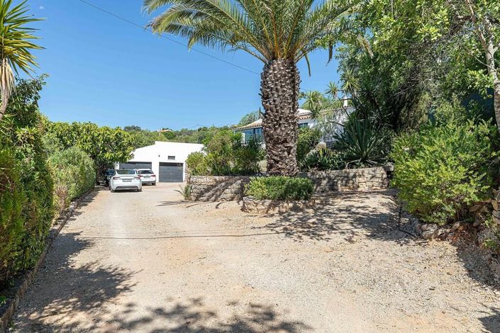 Image No.12-3 Bed Villa for sale