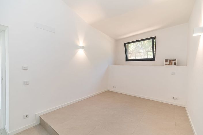 Image No.20-3 Bed Villa for sale