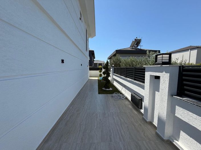 Image No.6-4 Bed Villa for sale