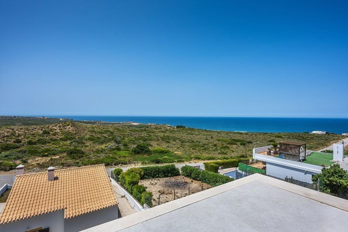 Image No.2-4 Bed Villa for sale